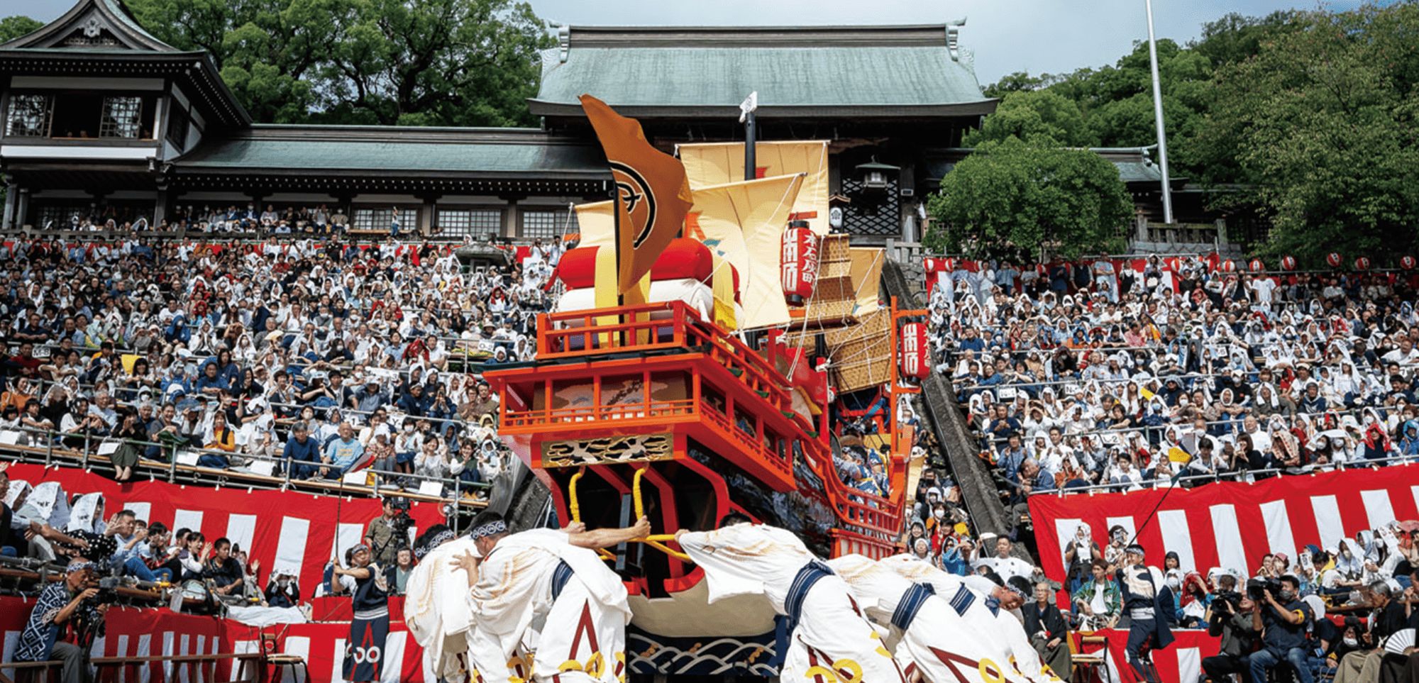 モッテコーイの掛け声が響き渡る伝統の長崎くんち